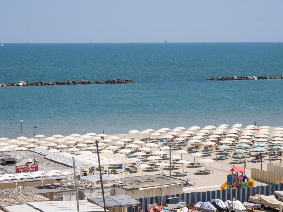 Hotel Marina Beach - Azzurro Club Rávena Exterior foto